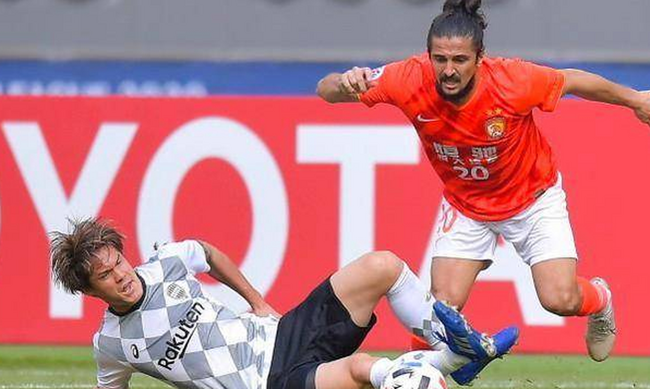 半岛体育直播-关于恒大豪取主场胜利，中超力压对手的信息