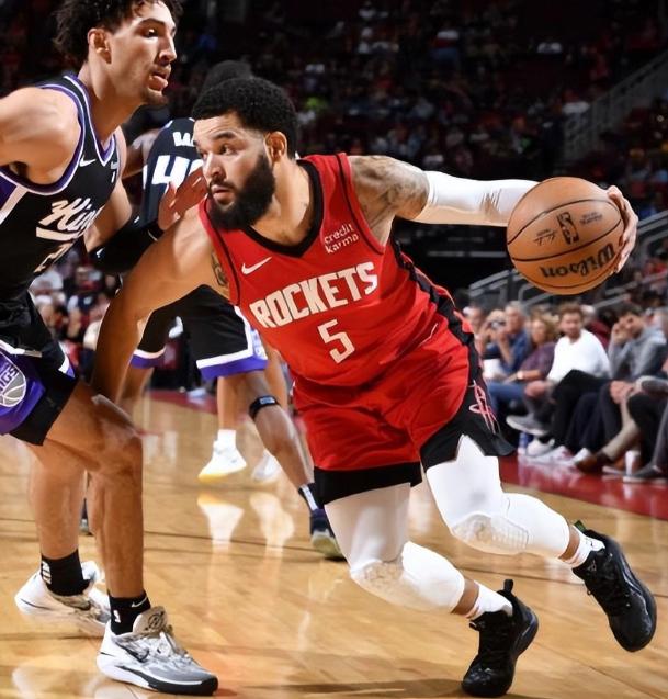 主教练连挑战连败，球队变数重重