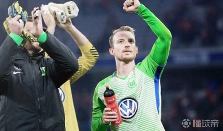 半岛体育app下载-关于沃尔夫斯堡遭遇败绩，积分榜逐渐落后的信息