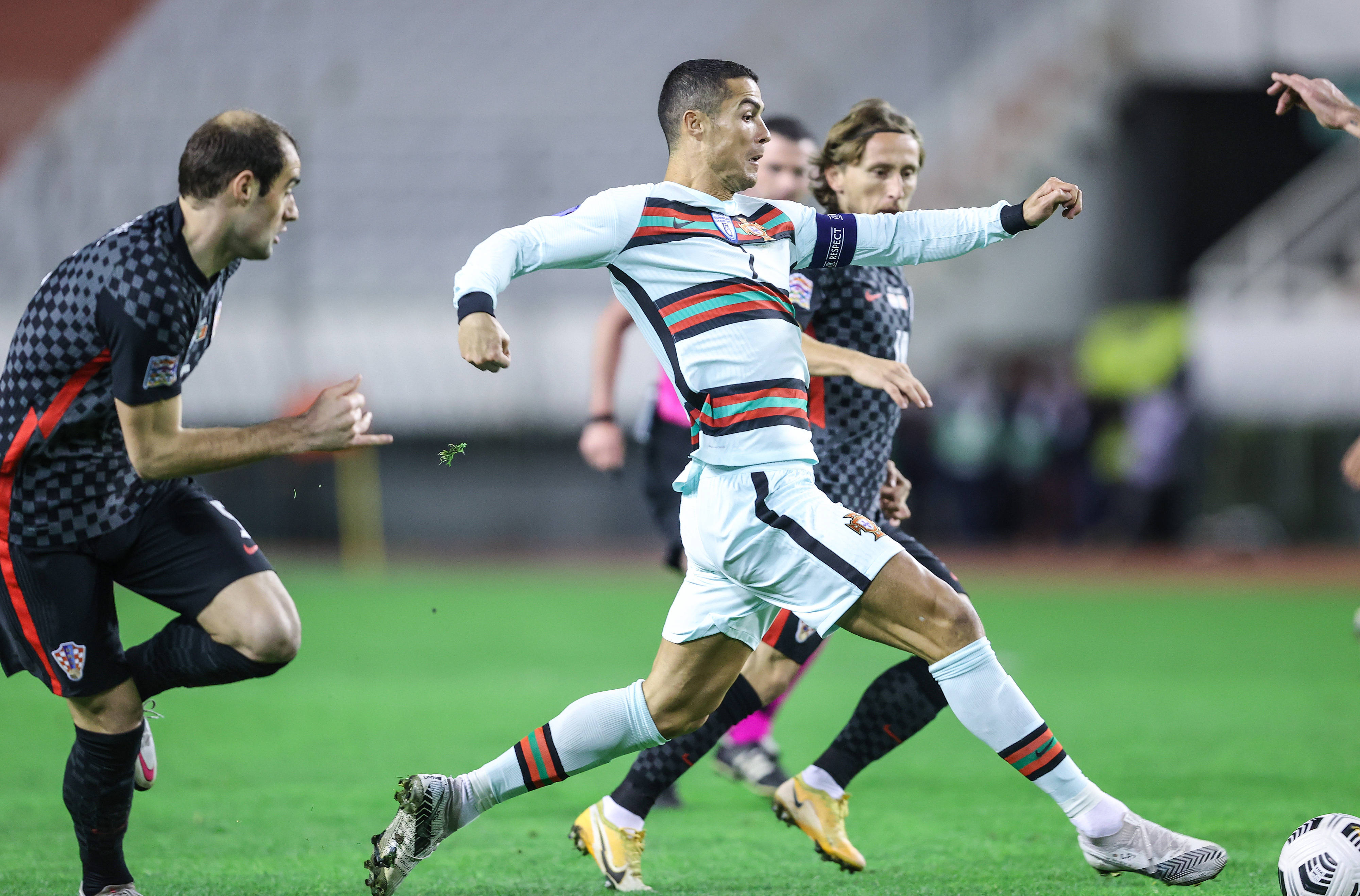 葡萄牙队逆袭击败克罗地亚，成功晋级欧预赛强的简单介绍