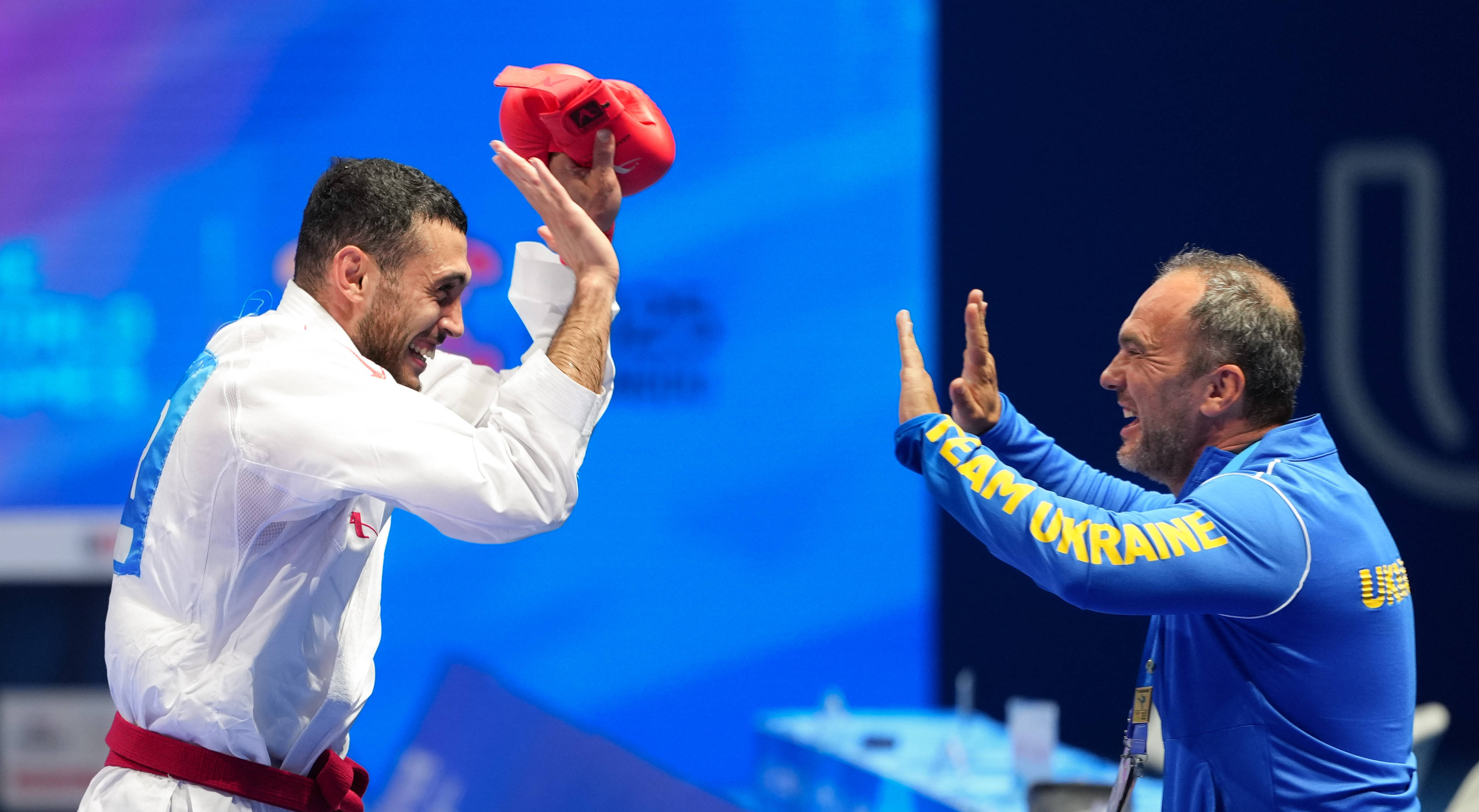 半岛体育电竞-射击比赛乌克兰选手神枪手表现出色，一枪中的的简单介绍