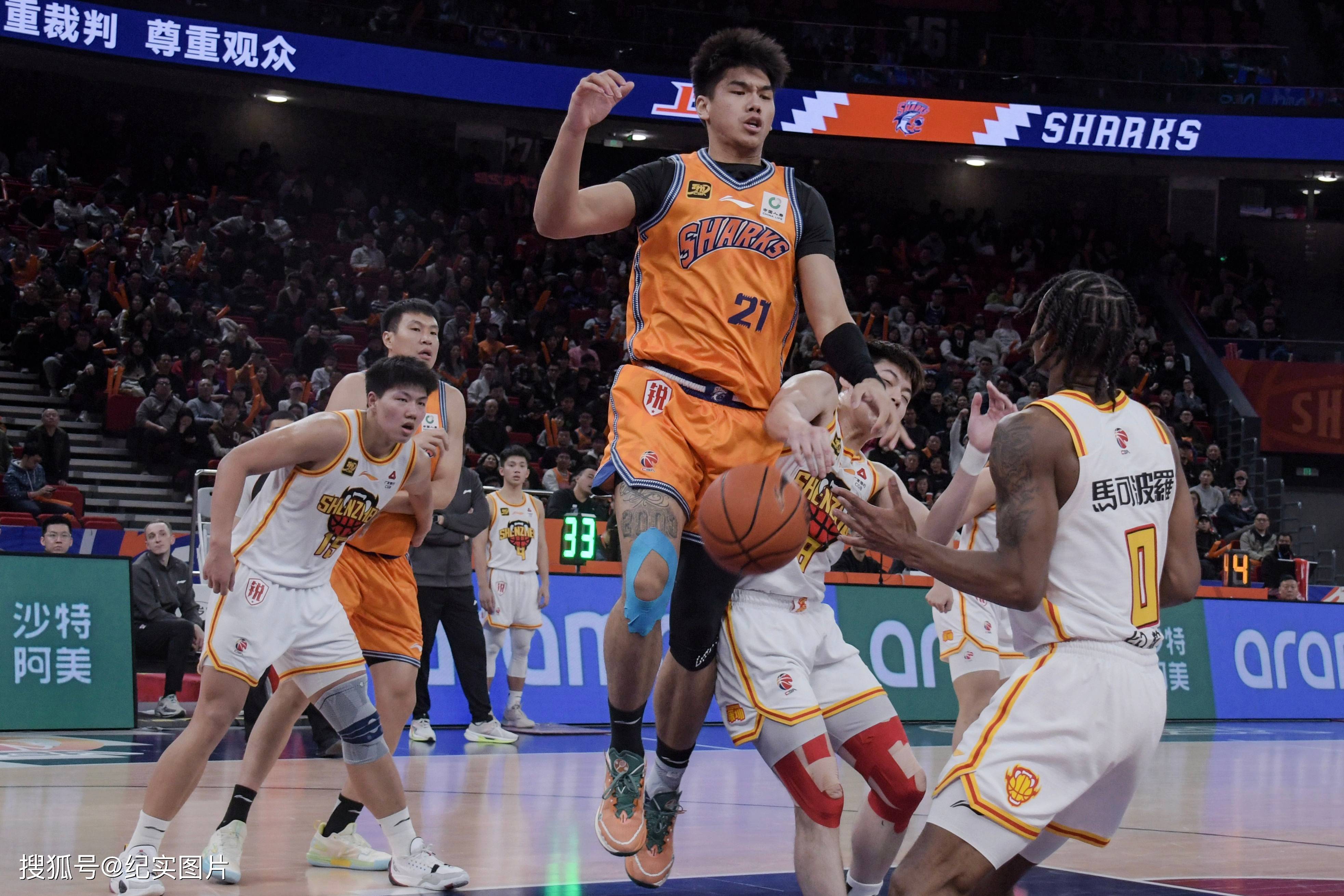 半岛体育官网-关于CBA新赛季揭幕战火爆，卫冕冠军遭不敌深圳队的信息