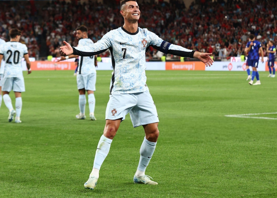 尤文图斯客场逆转，赢得关键胜利