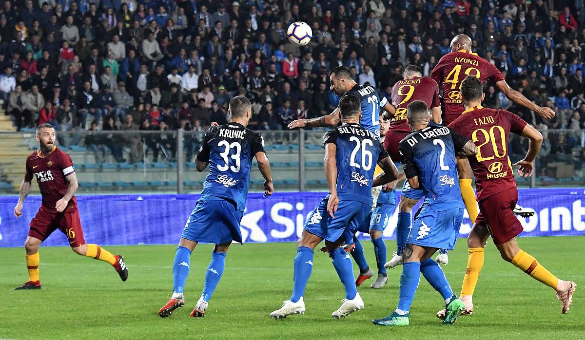 关于圣埃蒂安客场不敌里昂，战绩受阻的信息