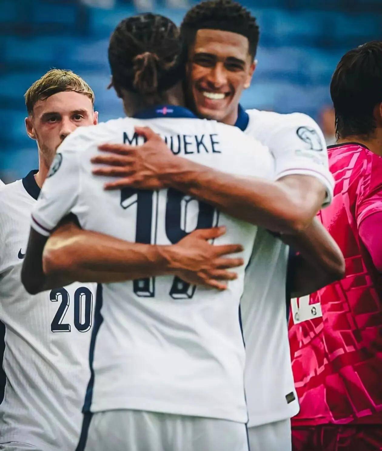 半岛体育投注-关于沃尔索尔领跑英格兰足球顶级联赛,连胜压倒群雄的信息